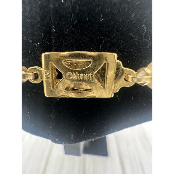 MONET VTG Pearl Necklace 17" Hand Knotted Cream Faux Pearls NICE Gold Tone Clasp - Picture 3 of 4